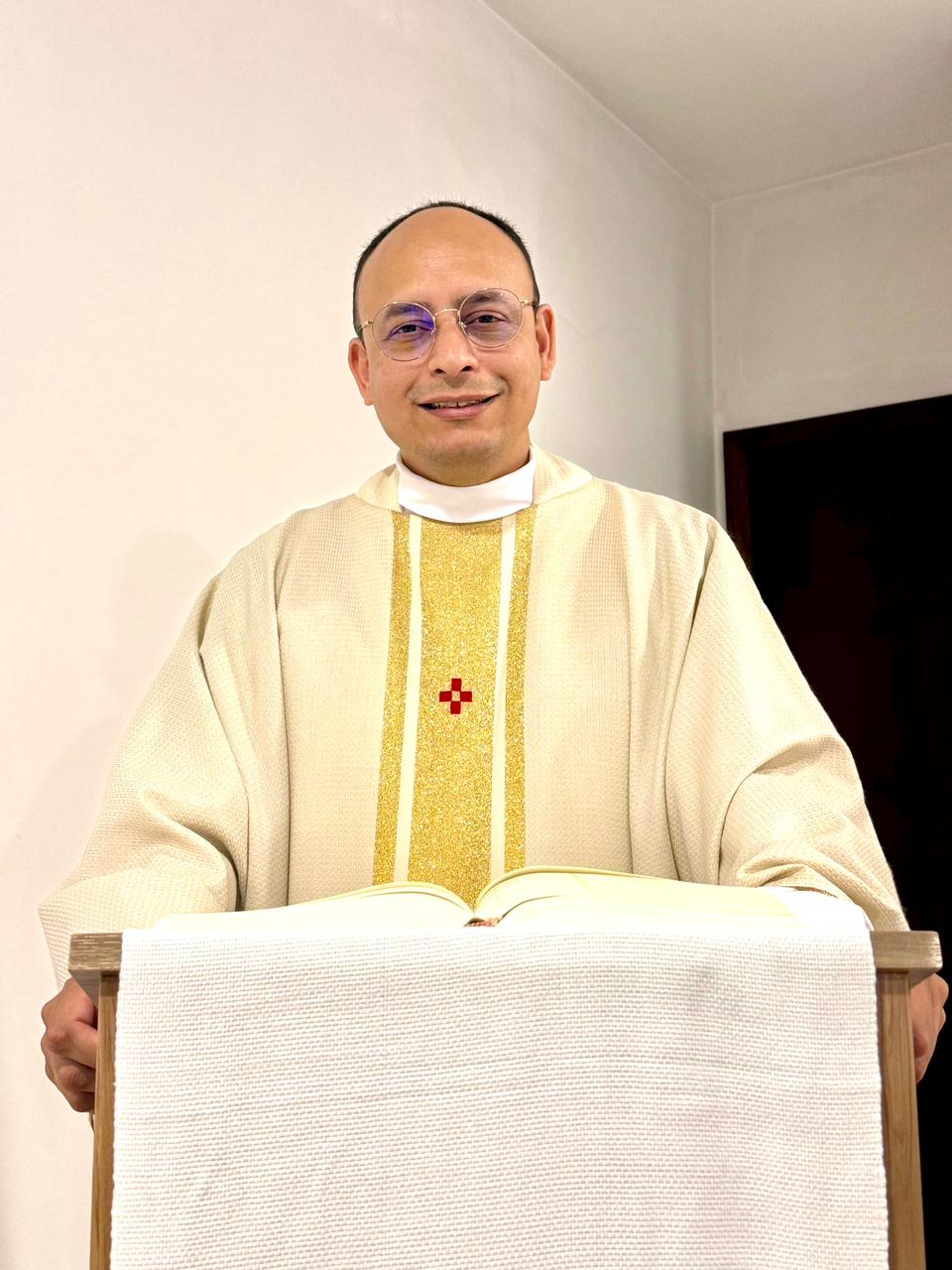 Pe. Junior Silva de Almeida